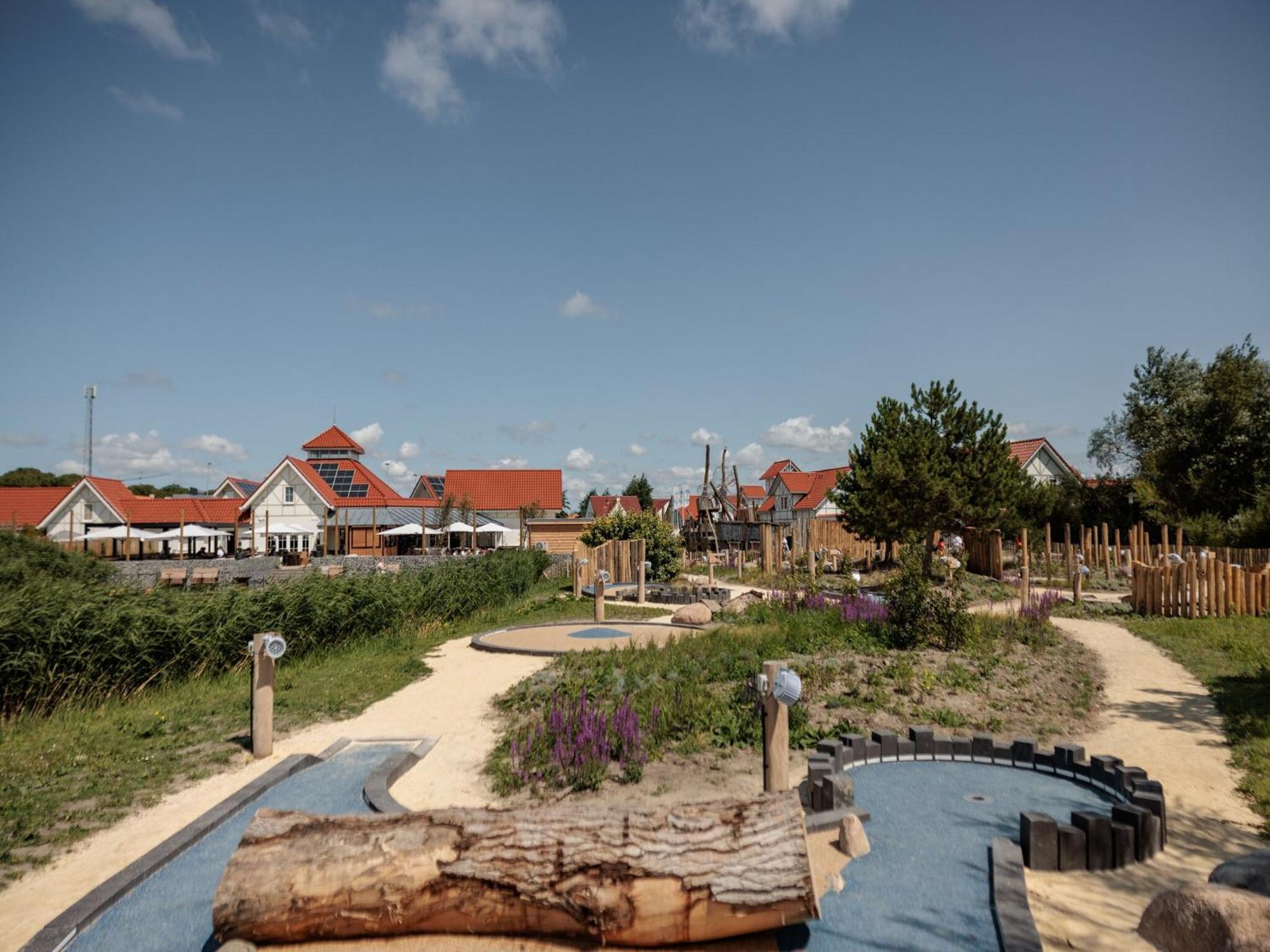 Detached 400 M From The Cadzand